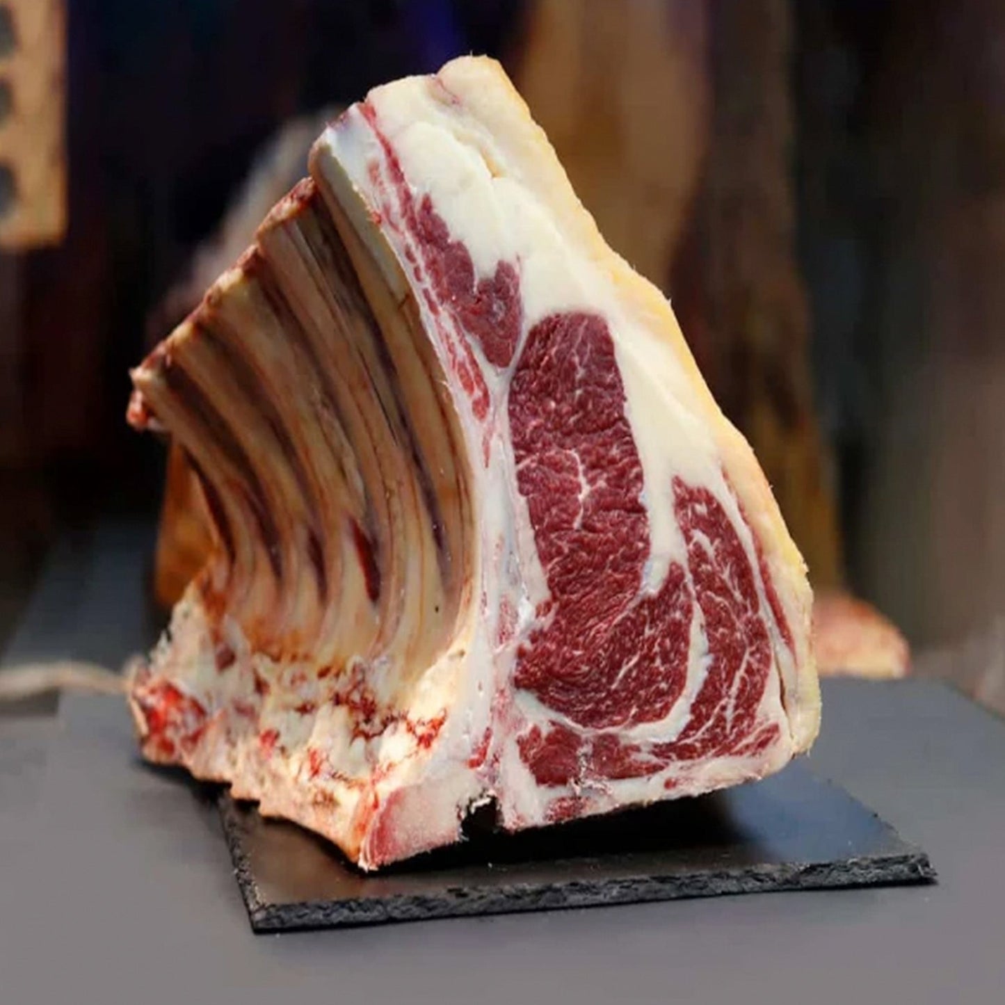 Chuletón de Vaca Simmental – Intensidad y Marmoleo Superior | Compra Online - Vaca Negra